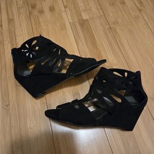Cloudwalkers Wedges 8.5 Wide